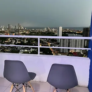Hermosa Vista Desde El Piso 31 Cerca A Marbella Apartamento Cartagena